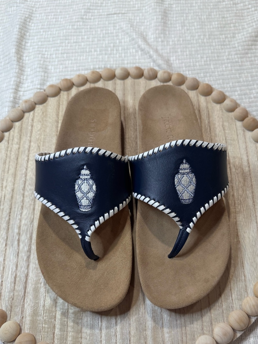 Jack Rogers Navy Embroidered Ginger Jar Leather Thong Sandals Size 10 EUC